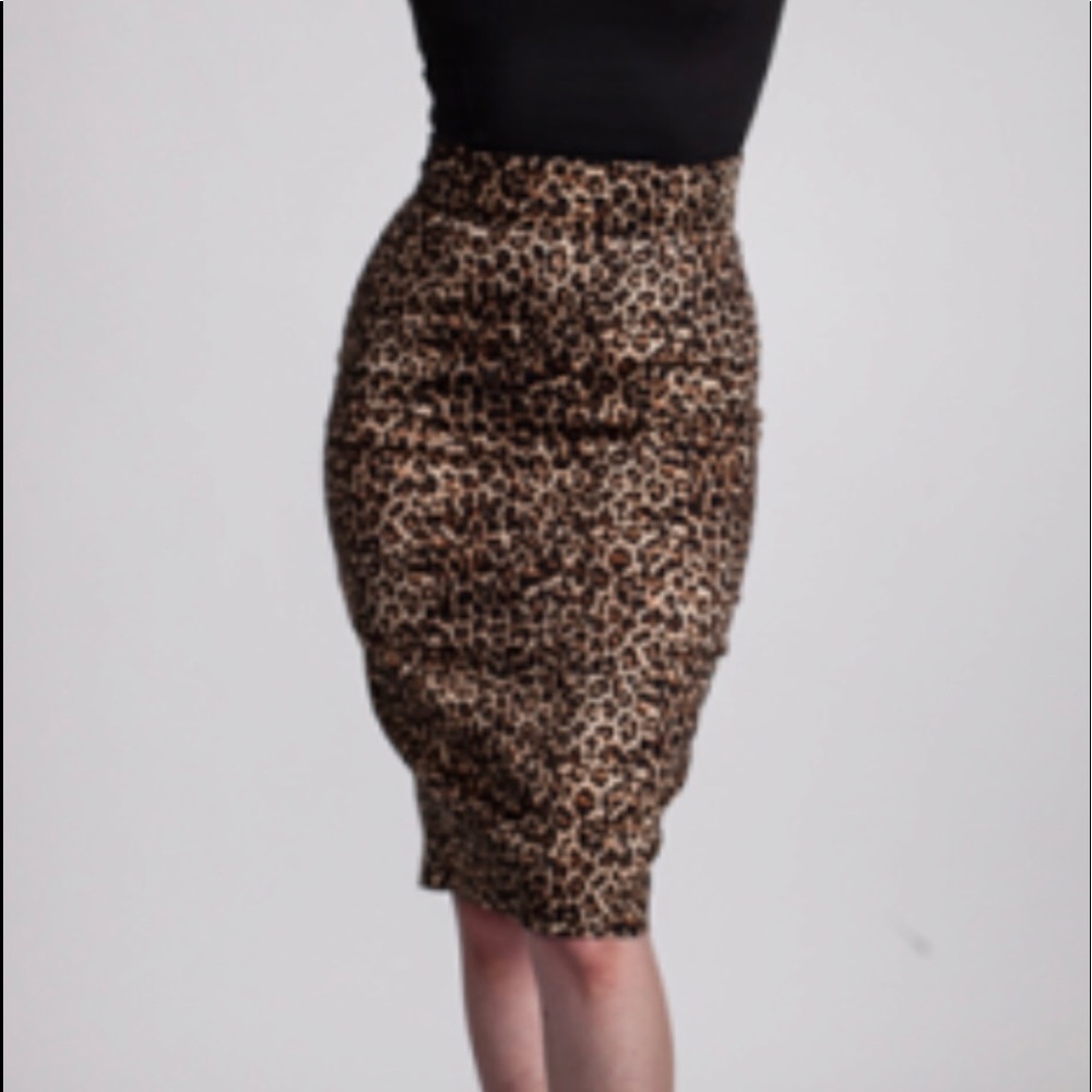 Leopard pencil skirt Pinup Couture